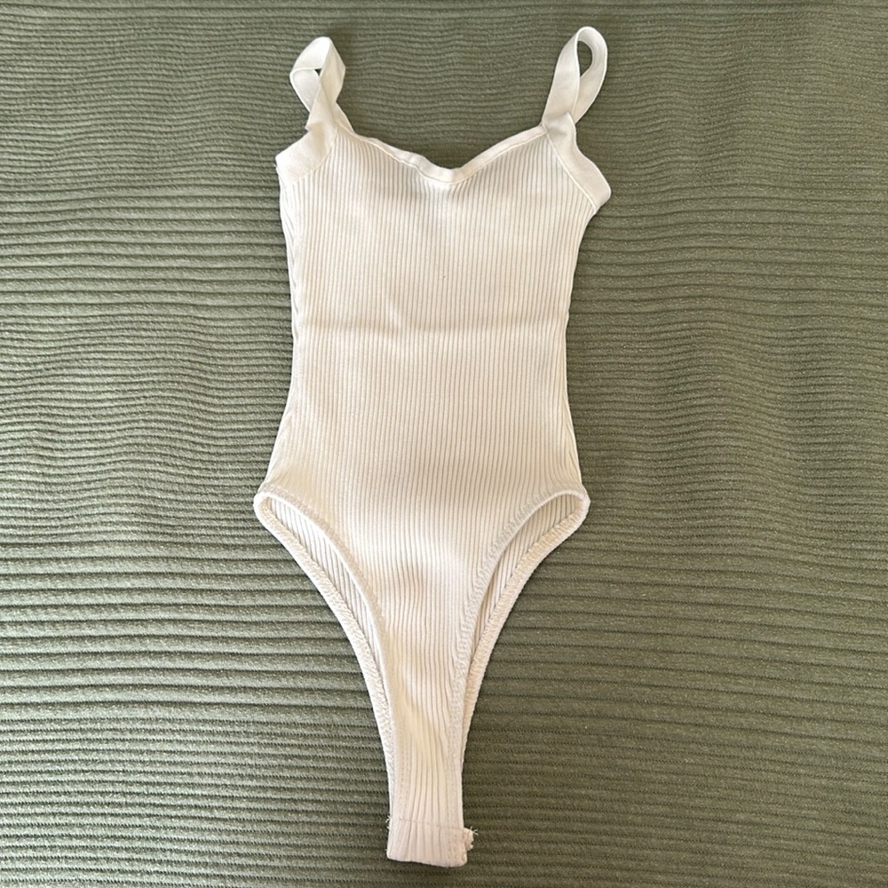 Zara Cream Ribbed Bodysuit